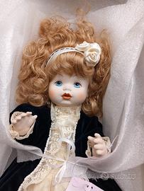 Bambola porcellana Capodimonte Gabriella Ciarapica