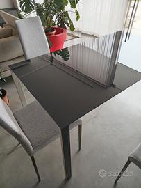 tavolo allungabile Cristalia antracite