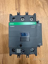 Contattore Schneider LC1D95M7 95A Bobina 220V