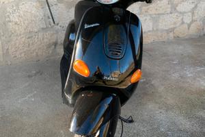 Piaggio vespa ET2