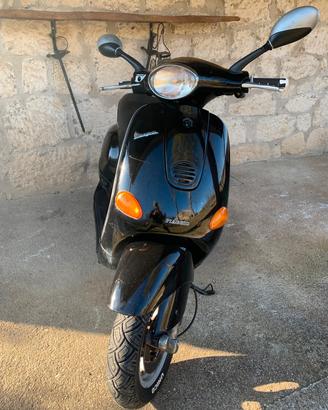 Piaggio vespa ET2