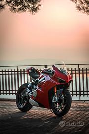 panigale v4s 5.500 km!