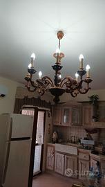 Lampadario   in  legno 8 luci