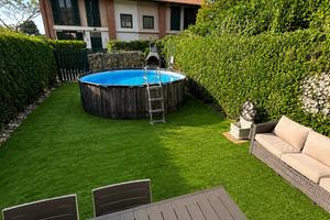 Villetta con piscina e tv 85 pollici