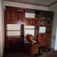 Parete attrezzata in legno massello in arte povera