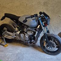 Honda Hornet cafe racer
