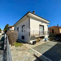 VILLA INDIPENDENTE A NOLE CON GIARDINO PRIVATO