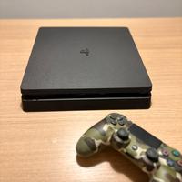 Ps 4 slim  con joystick, cavetti e caricatore
