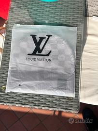 Cappello grigio louis vuitton