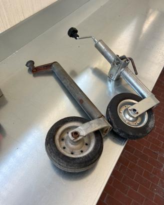 Ruotino per carrello auto