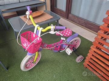 Bicicletta con rotelle 