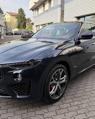 MASERATI Levante GRANSPORT TELECAMERA CERCHI 21'
