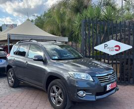 Toyota RAV 4 RAV4 2.2 D-4D 150 CV Lounge 10/2012