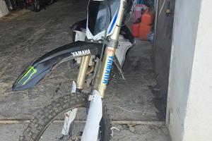 yamaha yzf 250 cross