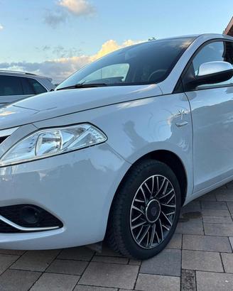 LANCIA Ypsilon 1.3 MJT 16V 95 CV 5 porte S&S Mya