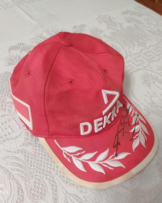 cappellino Ferrari firmato da Michael Schumacher 
