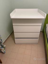cassettiera malm ikea con piano fasciatoio 