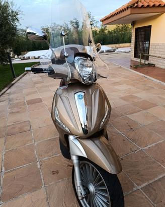 Piaggio Beverly 300 i.e.