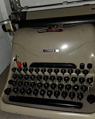 Macchina da scrivere Lexikon 80