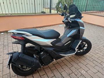 Scooter Aprilia SR GT 200 E5 (Maggio 2026) 