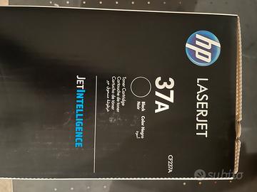 Toner originali HP e Kyocera