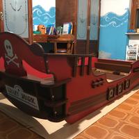 Letto bambino a barca pirati