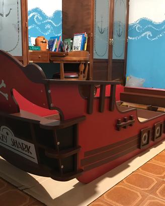Letto bambino a barca pirati