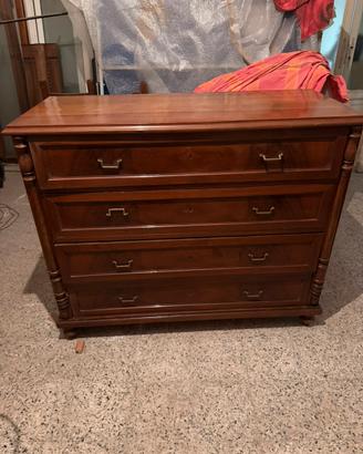 Cassettiera in legno