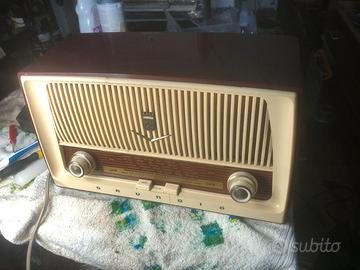 Radio FM AM a Valvole GRUNDIG Mod.87 funz.