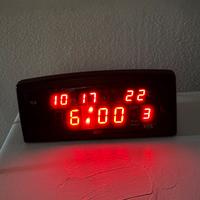Orologio/Sveglia digitale con display a  led