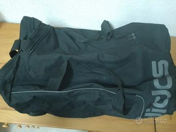 Borsone adidas molto capiente