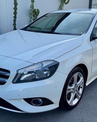 MERCEDES-BENZ A 180 d Automatic Sport