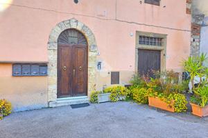 2 LOCALI A MASSA MARITTIMA