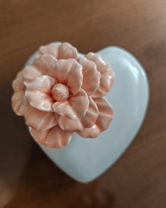 Vasetto in porcellana -"Cuore e Fiore"