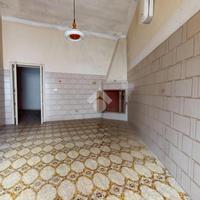 CASA INDIPENDENTE A ORIA