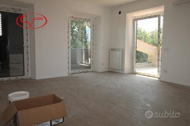Villa di 103 m² con 3 locali e box auto doppio a L