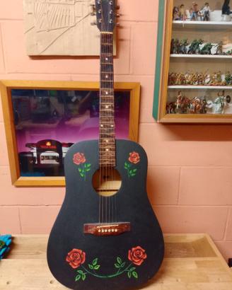 Chitarra acustica arredamento 