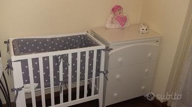 CAMERETTA NEONATO colore bianco a tema stelle