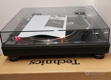 Coppia giradischi Technics SL-1210 MK2