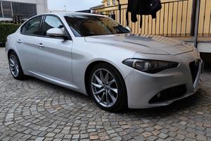 alfa romeo Giulia 2.2 180cv