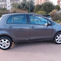TOYOTA YARIS 1.0 SOL 5 PORTE CLIMA RADIO