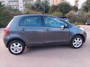TOYOTA YARIS 1.0 SOL 5 PORTE CLIMA RADIO