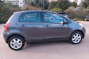 TOYOTA YARIS 1.0 SOL 5 PORTE CLIMA RADIO
