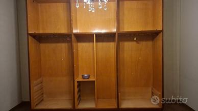 Armadio in legno