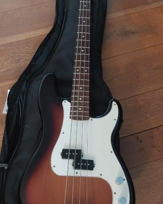 Basso Fender + amplificatore Fender Rumble 25
