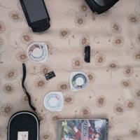 PSP con giochi e accessori 