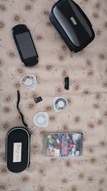 PSP con giochi e accessori 