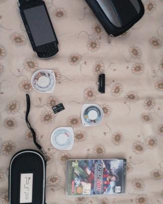 PSP con giochi e accessori 
