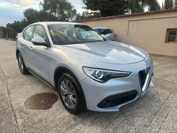 Alfa Romeo Stelvio 2.2 Turbodiesel 160 CV AT8 RWD 