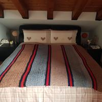 Coperta in lana lavorata a maglia